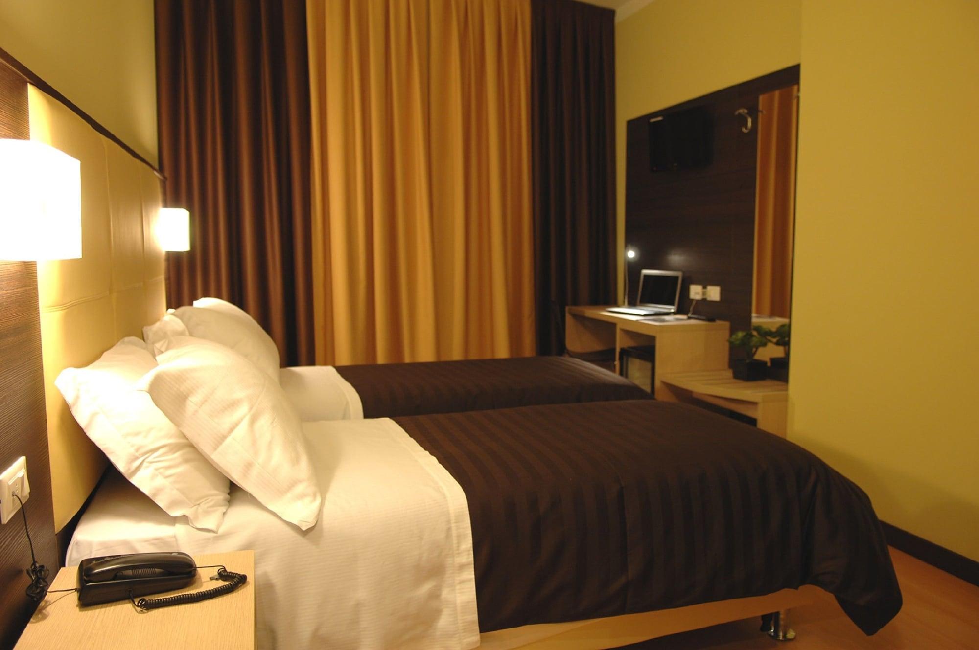 Hotel Alveri 3*